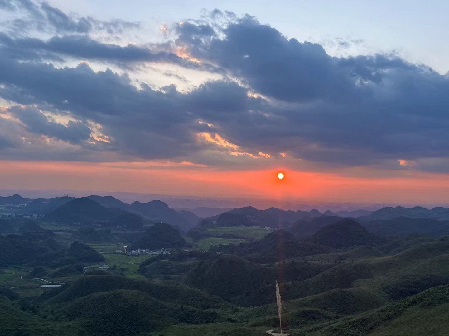 25ss Kids Fashion T-shirts Short Sleeve Tees Tops Boys Girls Children Casual Letter Printed Pattern T-shirts Pullover Offline customer t shirts 1119