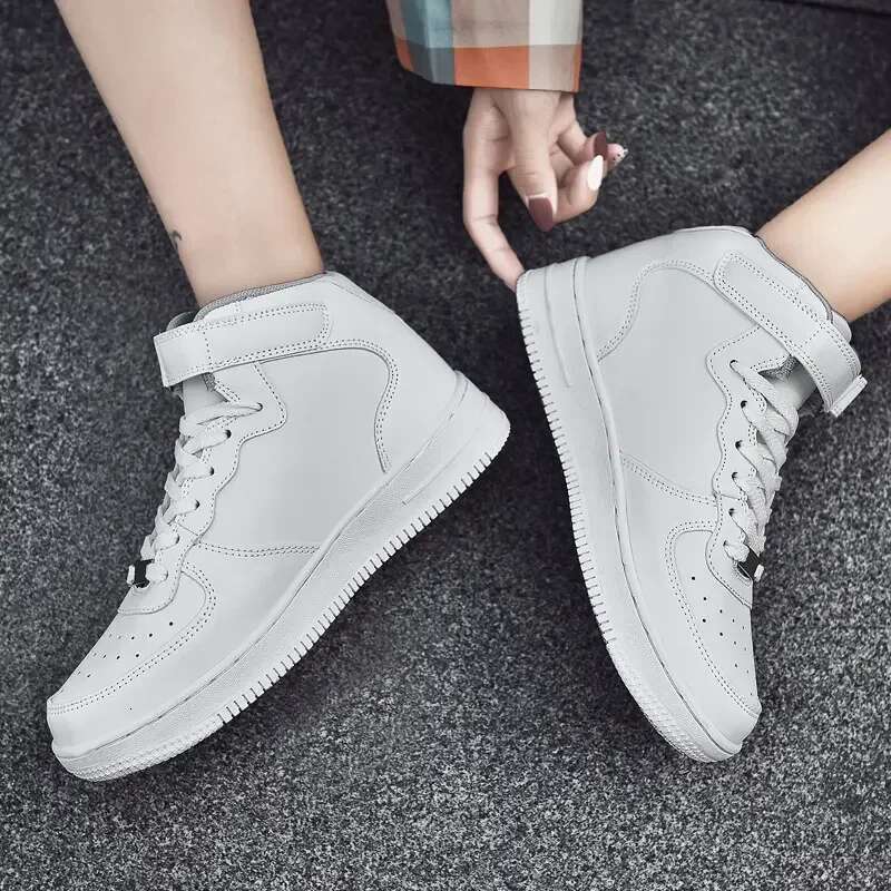 High Top Spring Autumn Wear Comfortable Protection Support Flat Non-slip New Couple Men's a nd Women 's Board Shoes