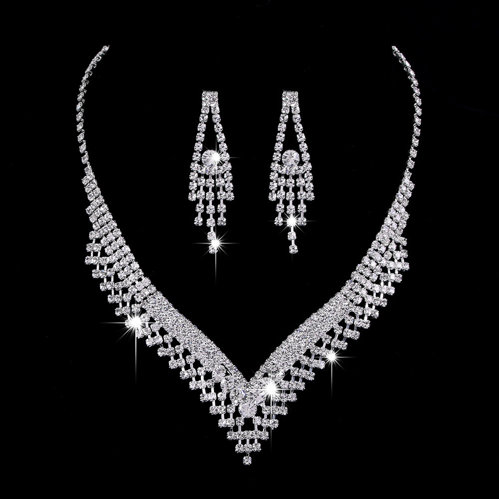 Sparkling 4-piece bridal zirconia complete jewelry set suitable for womens parties ious Dubai Nigeria wedding bridesmaid accessories 240906