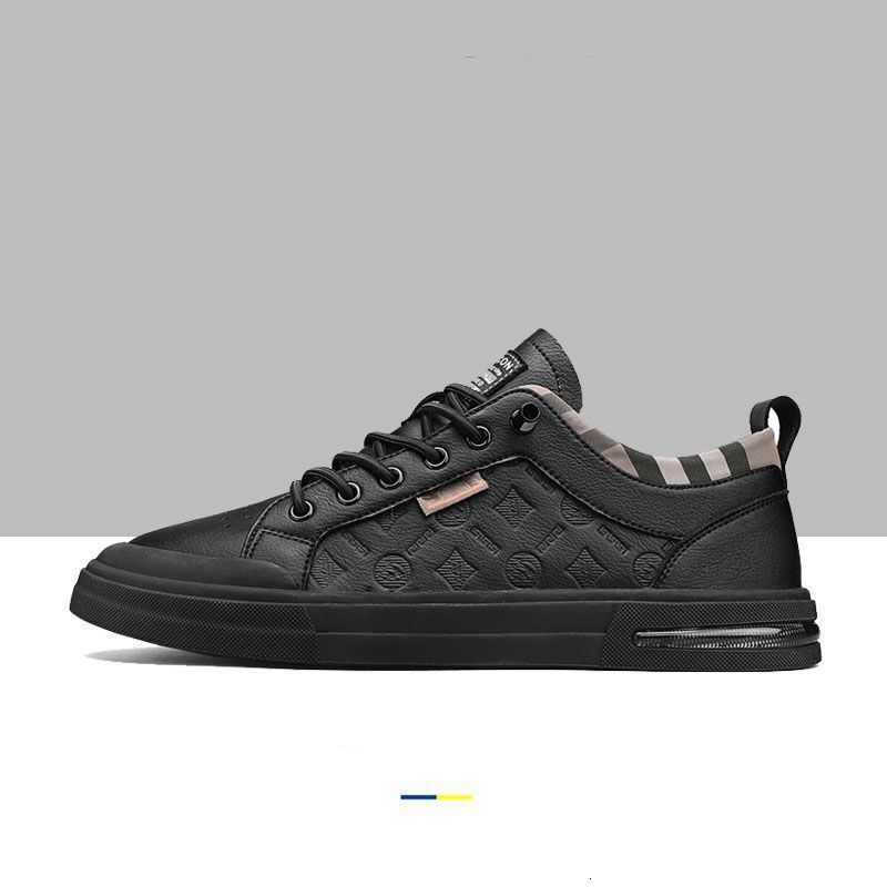 Men s Summer Breathable 2025 New Fashion Designer White Shoes Board Shoes Multi Functional Leisure Summer Sports Thin Edition Sports Shoes Skateboardi
