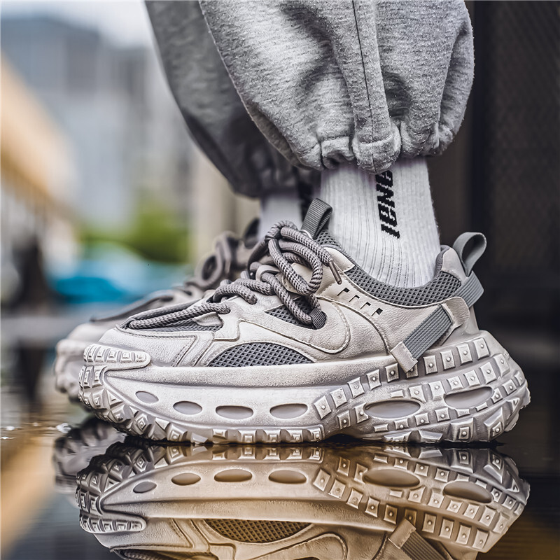 Tire Sole Anti Slip Sports Designer 2025 New Fashion Men S Outdoor Leisure Shoes Street High Quality Trendy Board Free Shipping Jogging