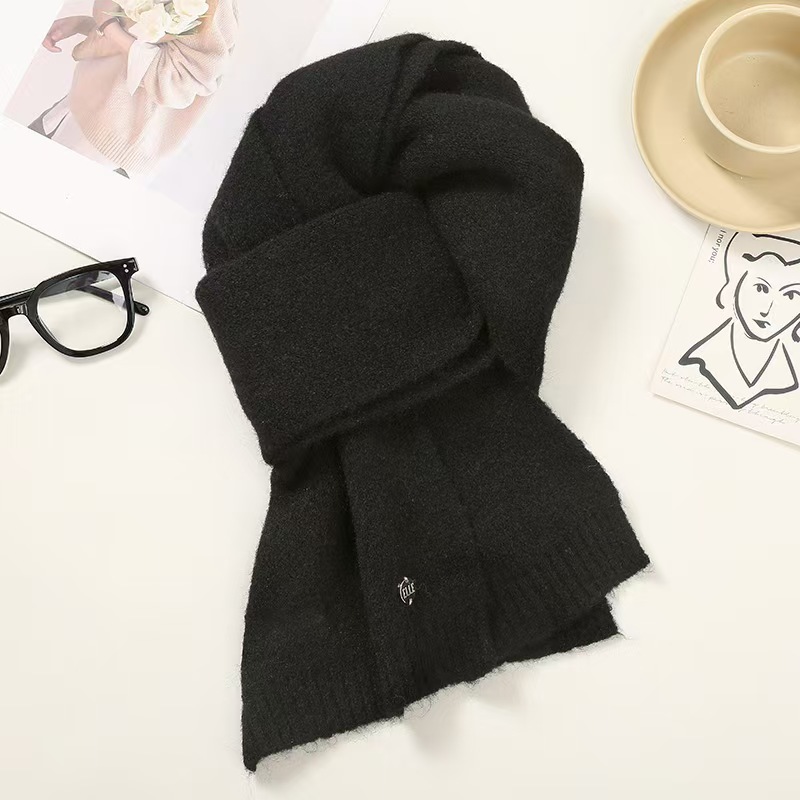 K091 2025 Korean winter new knitted scarf wool warm yarn all-match solid color neck accessories wholesale