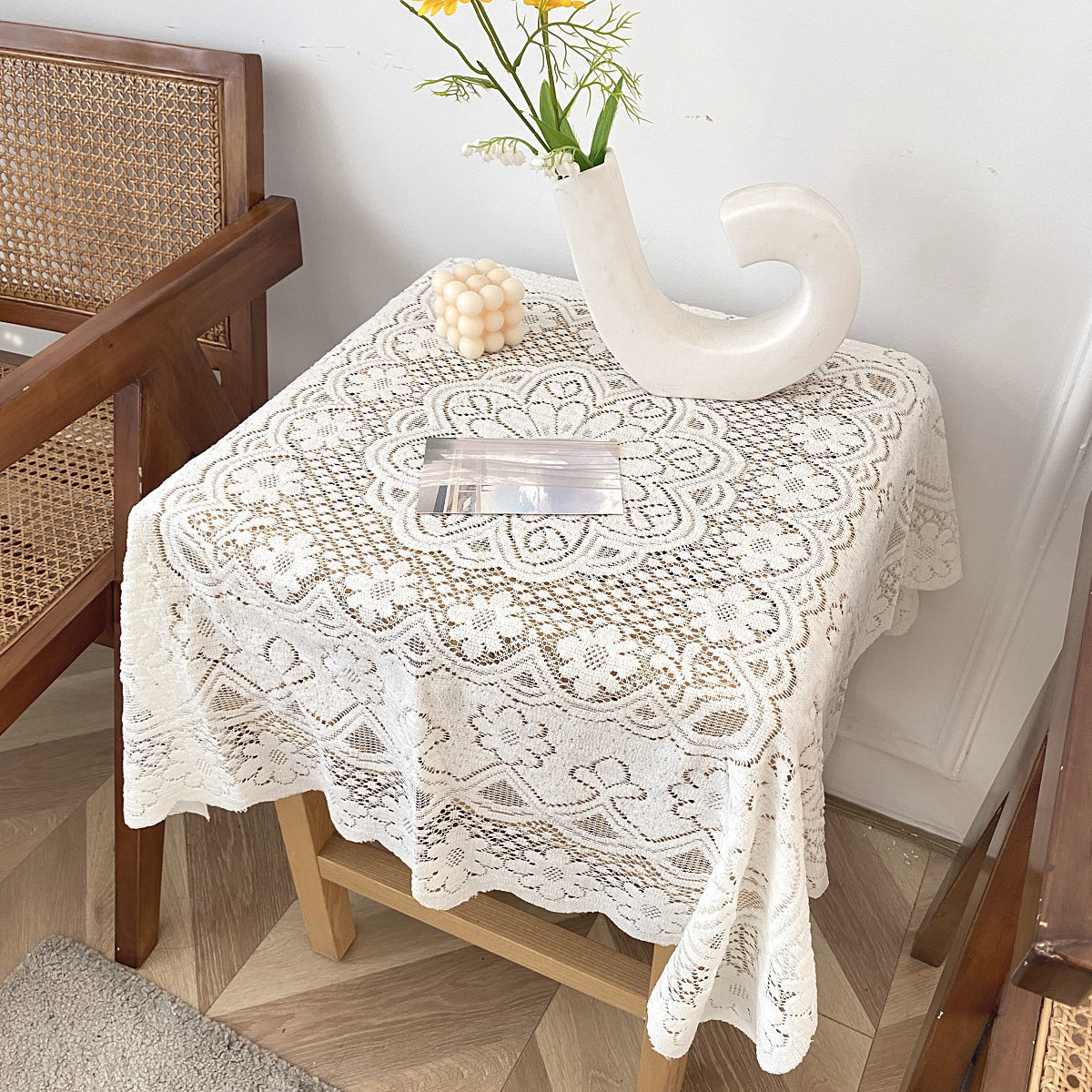 Retro lace decorative tablecloth style French simple romantic coffee table round table cover picnic cloth table cloth mat EZGS01
