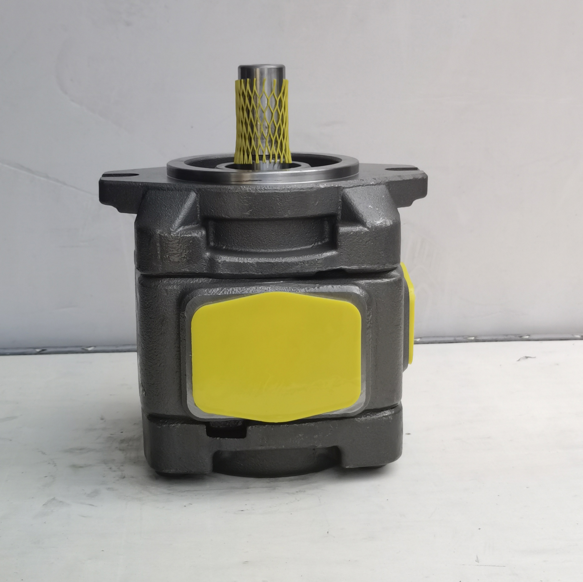 Low noise oil pump suitable for precision equipment and cross-border popular products