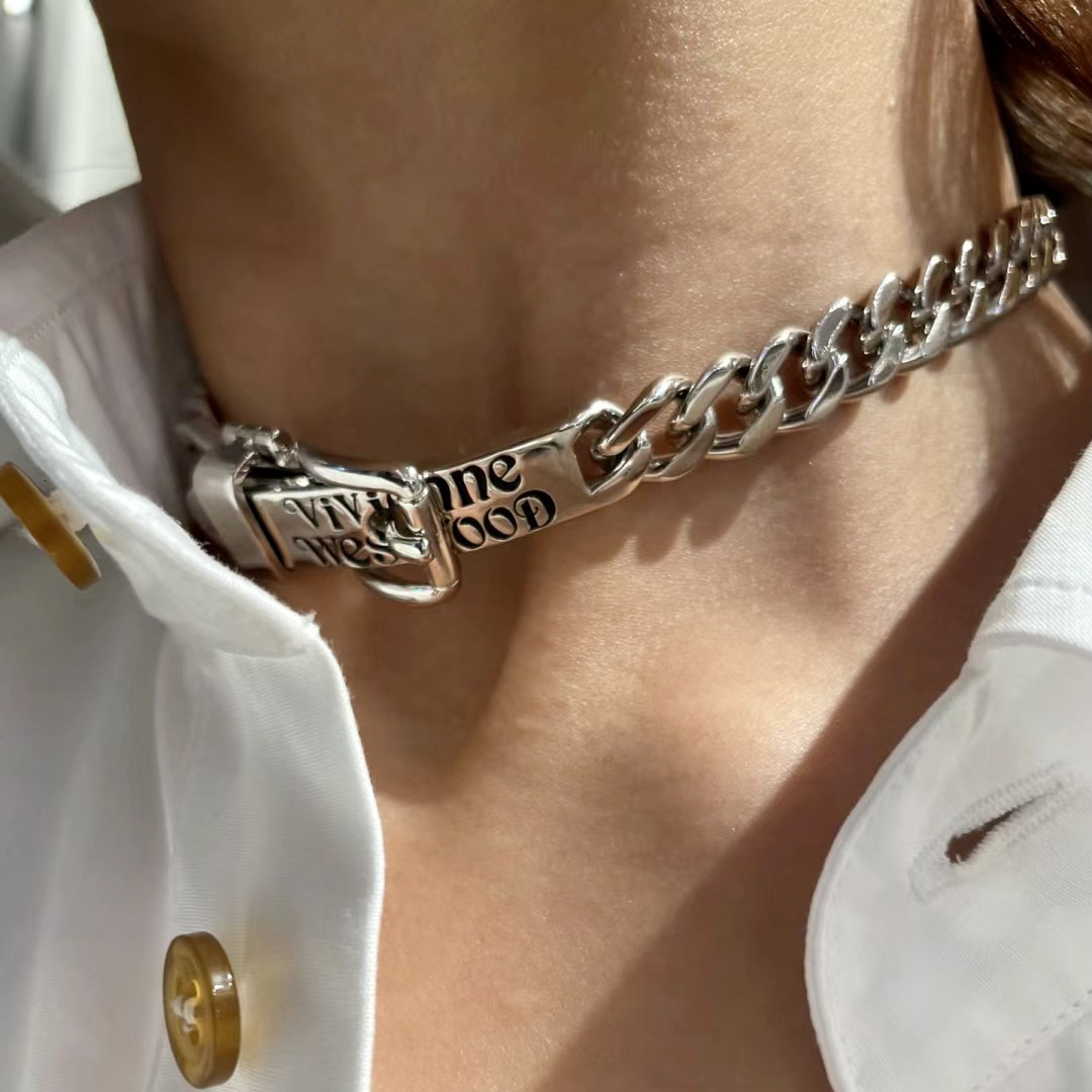 Vivienmes Viviannes Vivienenne Vivvienne High version Queen Dowager Belt Cuban Necklace Men Leather Buckle English Letter Steel Seal Neck Chai westwoods