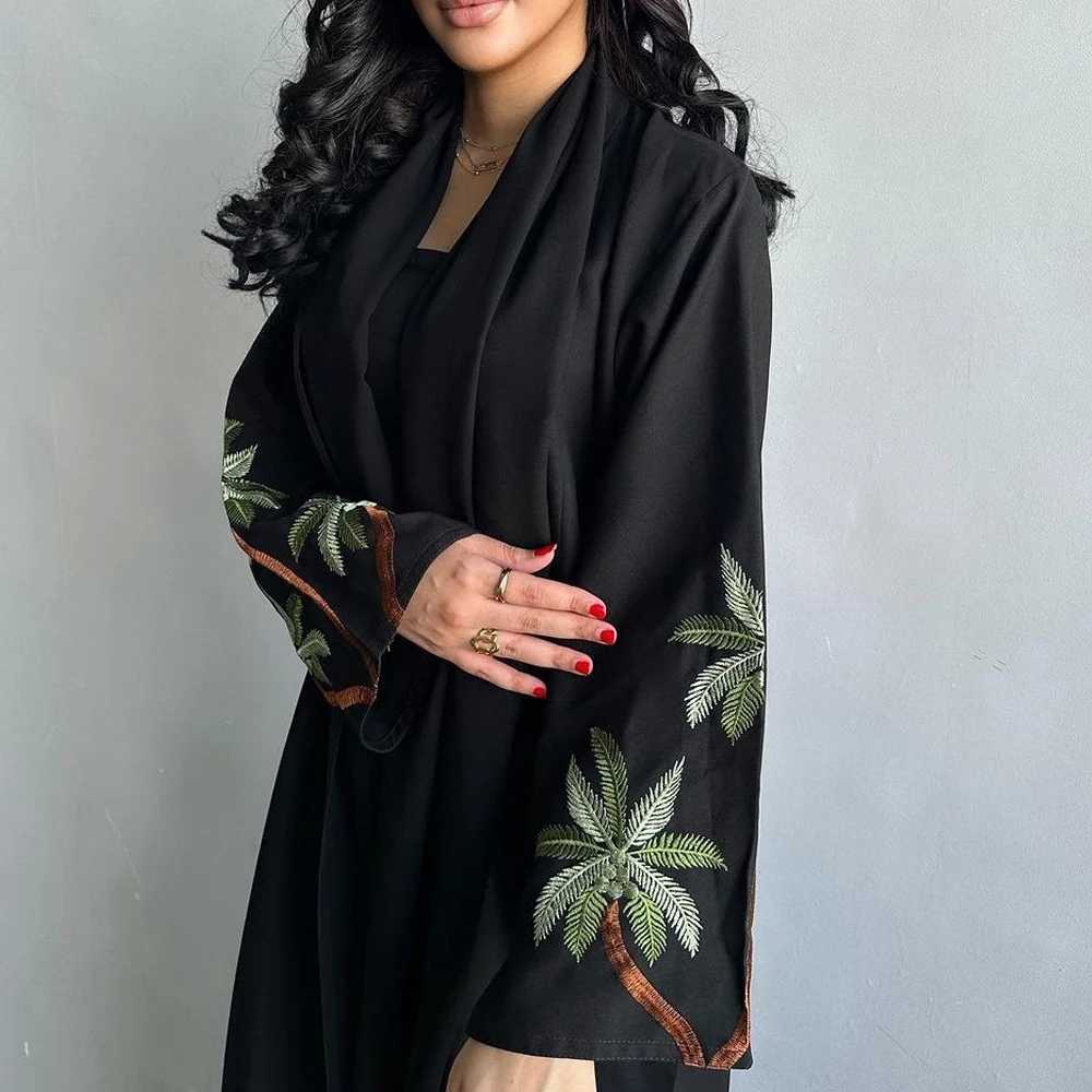 New 2024 Black Casual Open Kimono Abaya For slim Women Ramadan Eid Jalabiya Embroidery In Sve rican Moroccan RobeXJ250310