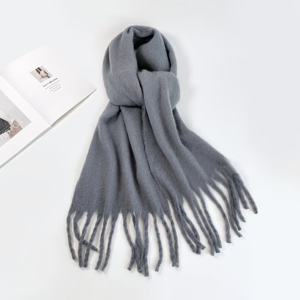 T257 scarf solid color hot sale warm medium long scarf winter shawl neck wear European and American