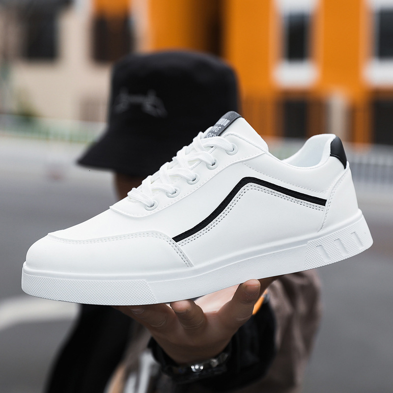 2025 Summer New Men Designer S Shoes Plus Size Fashion High Quality Board Versatile Soft Bottom Free Shipping White Outdoor Casual Sports Skateboardin