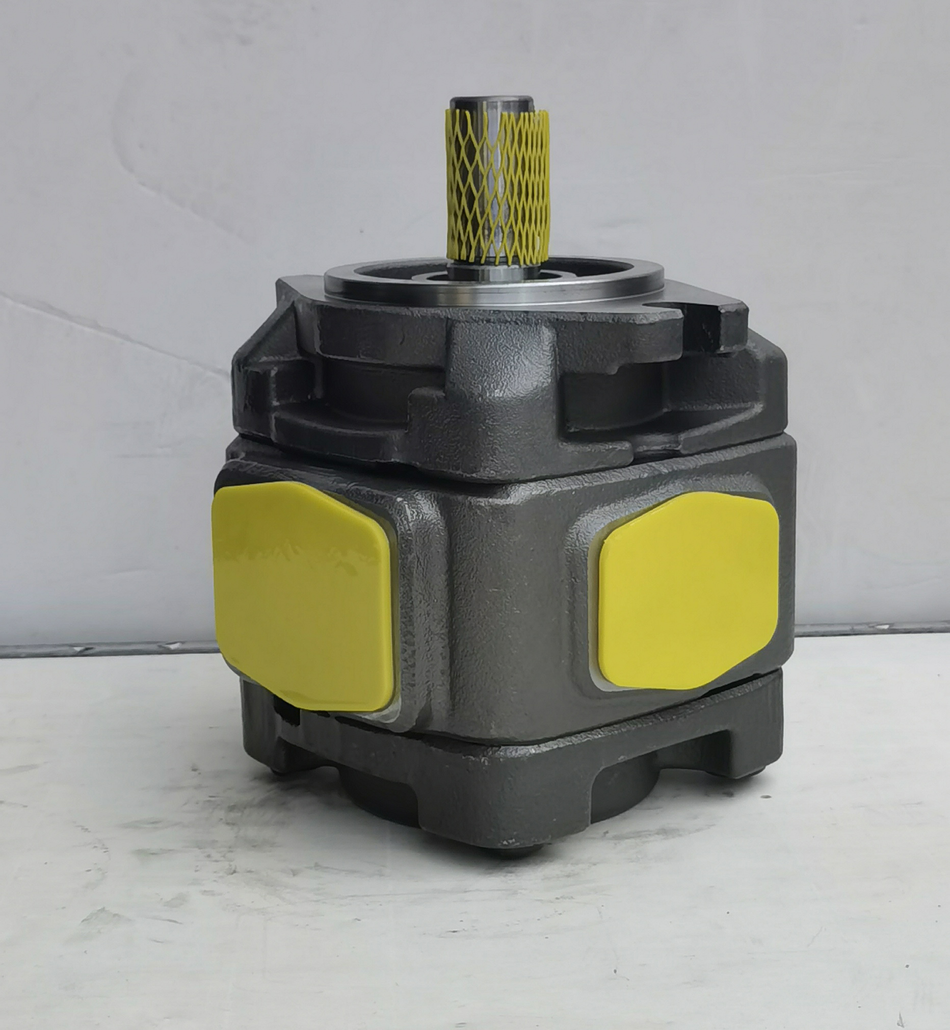 Low noise oil pump suitable for precision equipment and cross-border popular products