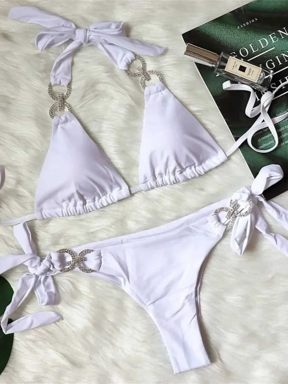 Luxury Rhinestones Bikin 2024 New Women Solid Red Blue Bandage Cross Diamond Thong Swinsuit Beach Bathing Suit Swimwear BiquiniT250310