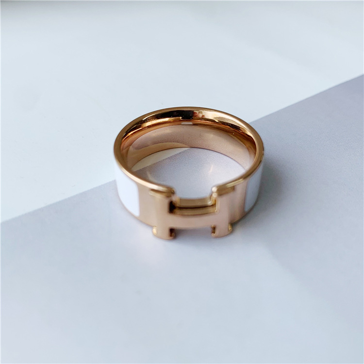 Women Fashion Designer Rings White Color 3D Luxury Letter Band Rings Stainless Steel Couple Rings For Boys Girls