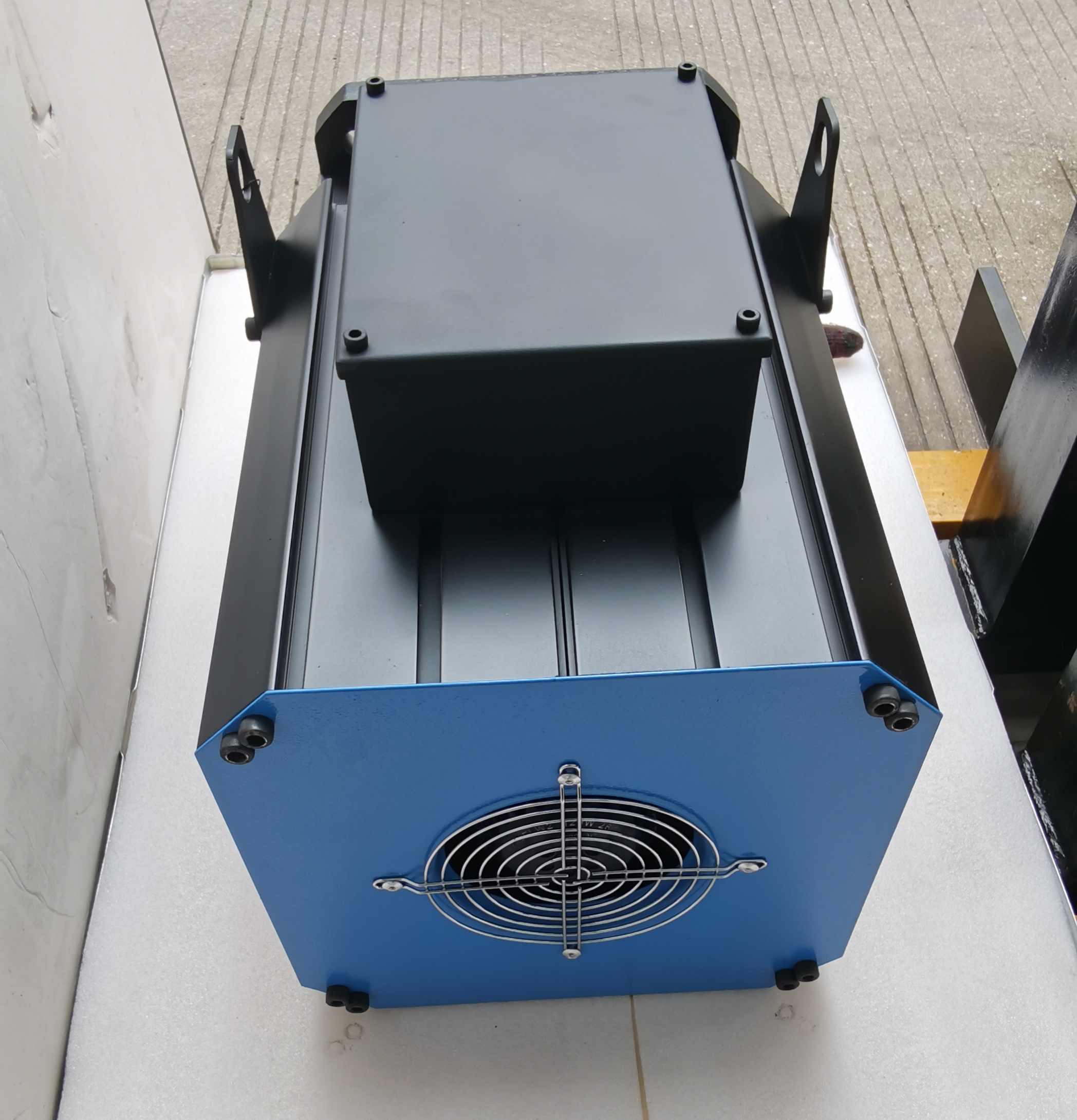 CL250 Servo Motor - 250W Electric Motor Without Feet for Precision Control Applications