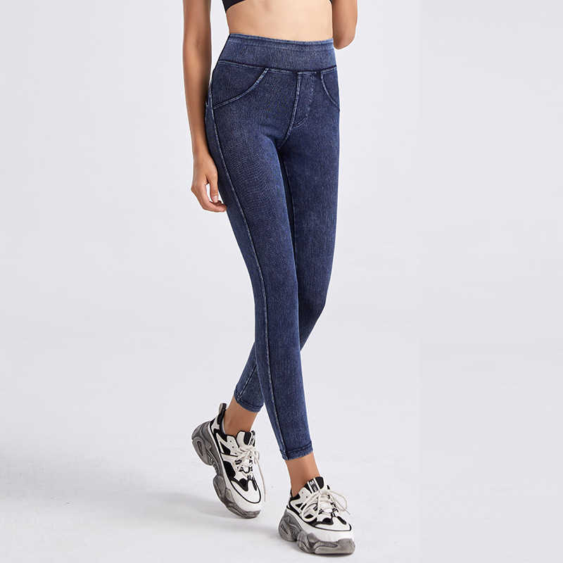 Yoga Outfit 2021 New Sports Fitness Leisure Out of the Street with Pockets Lifted Buttocks Peach Tight Pants Jeans H250307