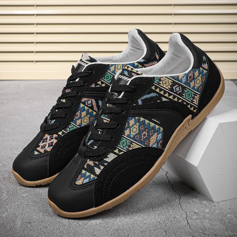 2025 New Men s Sports Shoes Breathable Fabric Lightweight Soft Soled Board Shoes Fashionable Designer Summer Casual Forrest Gump Shoes Training Joggin