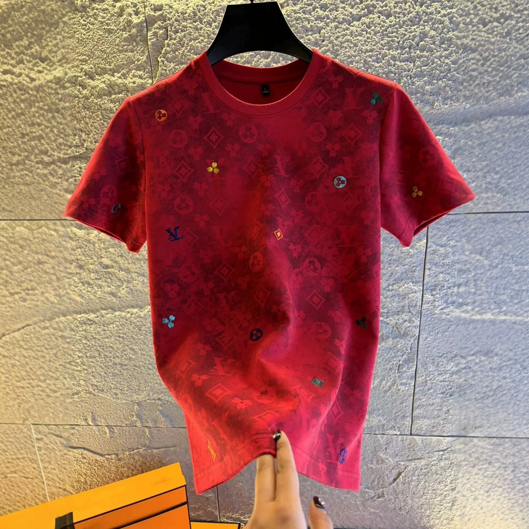 2025 Light Luxury Year New Short Sleeve Round Neck Designer Fashion Trend Casual Versatile Men's T-shirt Trendy Summer T-shirt2