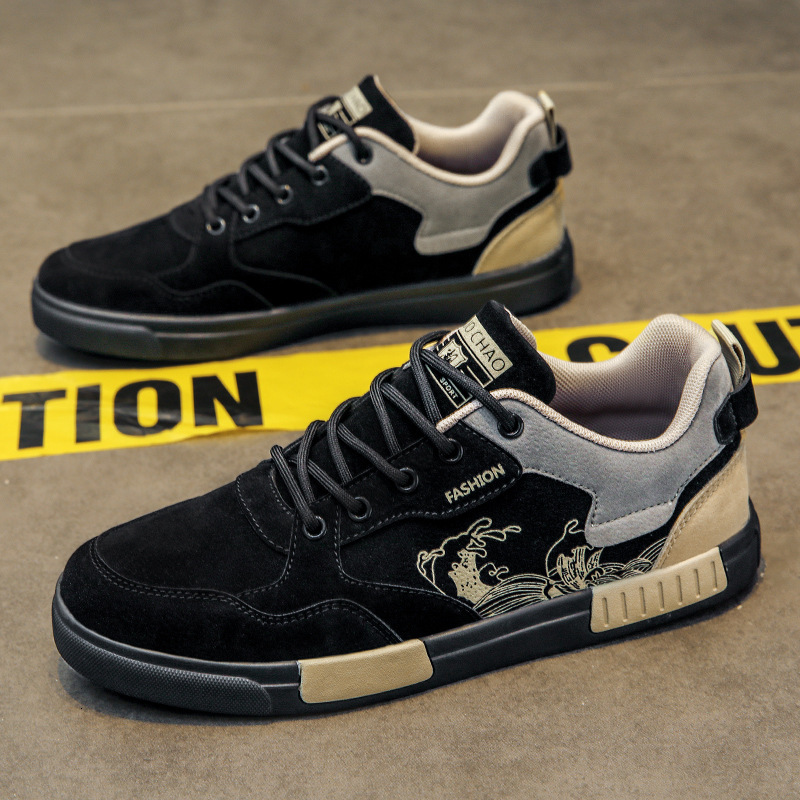 Men s New Velvet Panel Fashion Designer Popular Board Shoes Oversized Casual Shoes 2025 Four Season Outdoor Casual Sports Shoes White Shoes