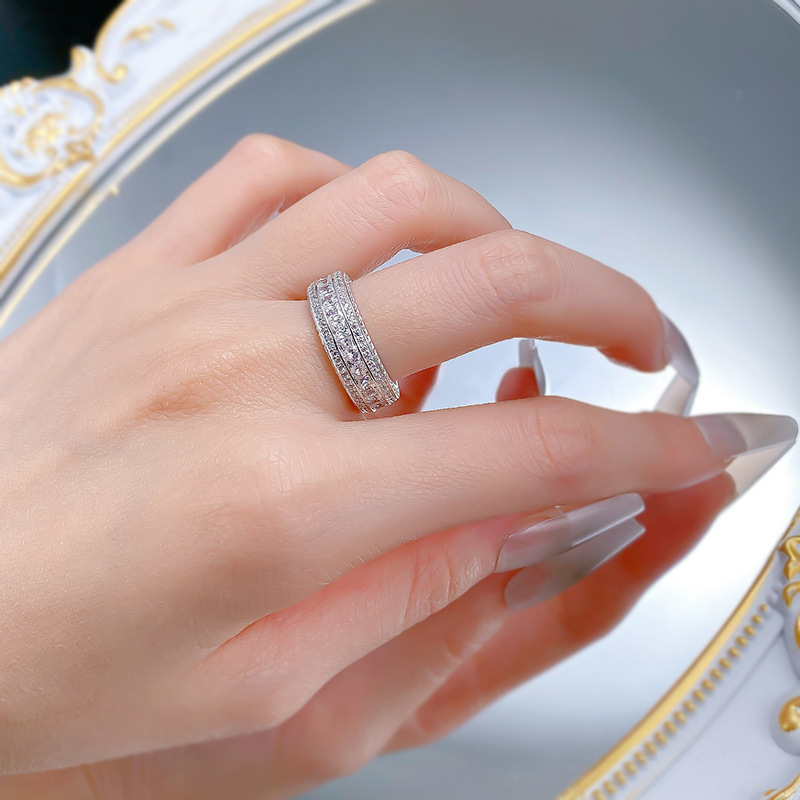 Genuine 100% 925 Sterling Silver Luxury Jewelry Women Wedding Rings Princess Cut Stack White Designer Moissanite Diamond Gem Party Lady Enagement Band