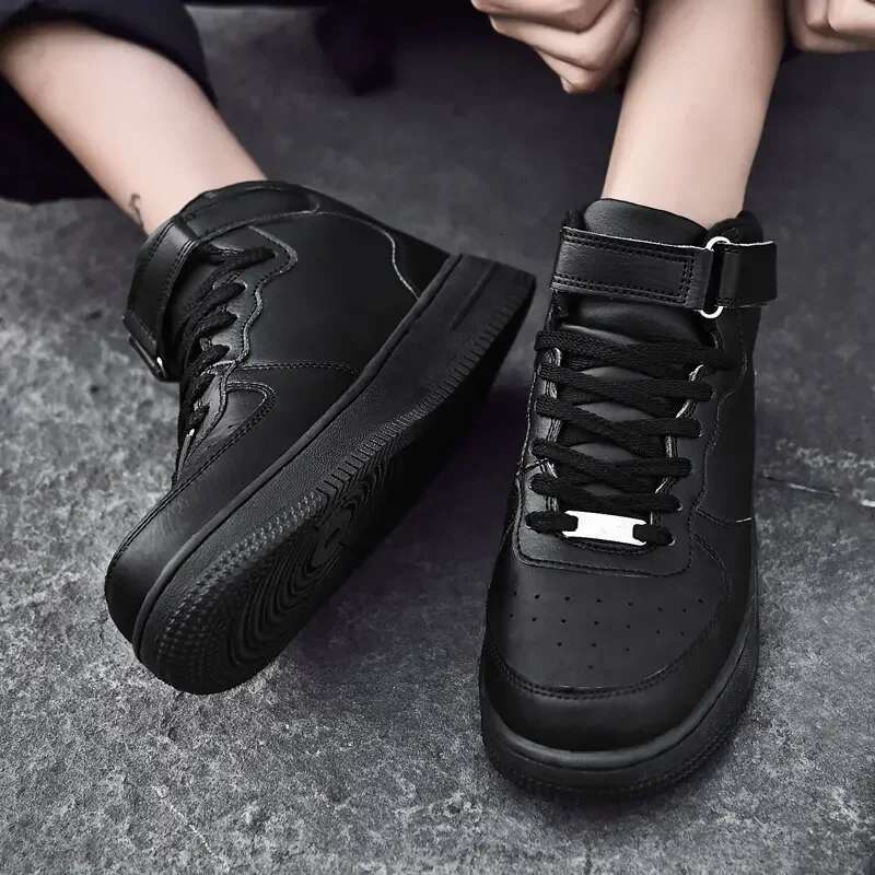 High Top Spring Autumn Wear Comfortable Protection Support Flat Non-slip New Couple Men's a nd Women 's Board Shoes