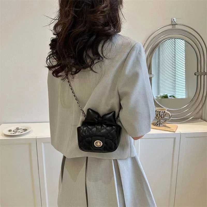 Mini Designer Luxury Shoulder Bag Toddler Princess Baby Girls Pink Bow Handbag Little Girl Cute Crossbody PurseT250310