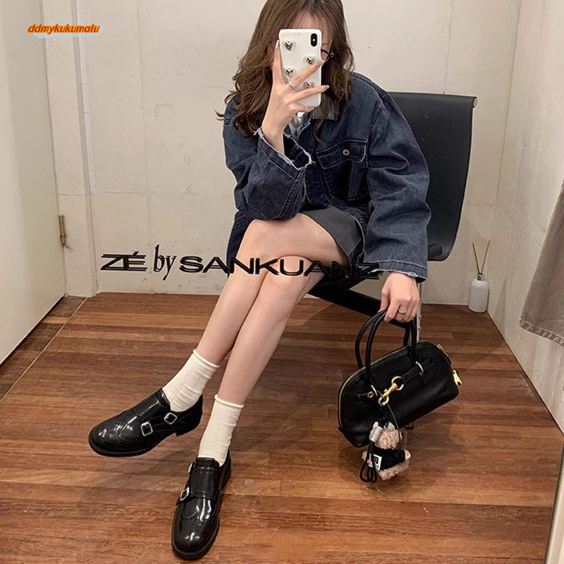 Su Yinyin's same modern style~Carved double buckle with thick heel, breathable Le Fu women's singles shoes, small leather shoes ddmykukumalu