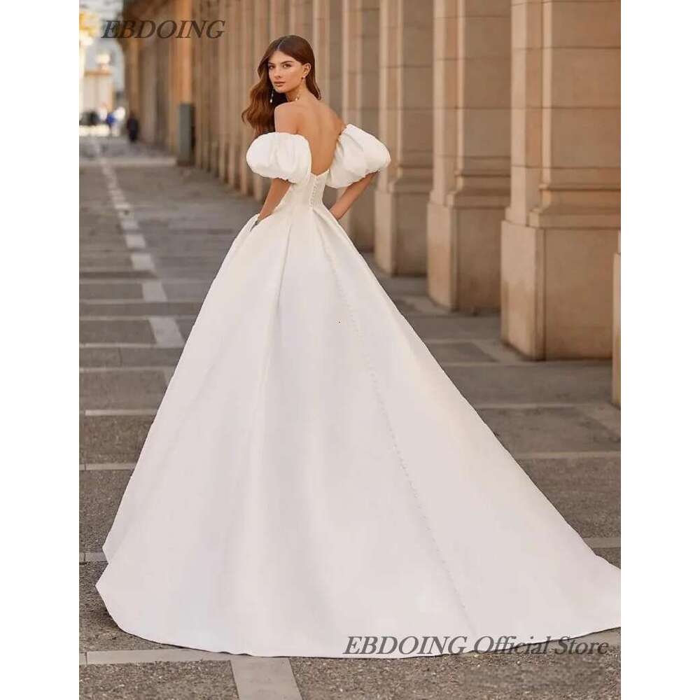 Newest Satin Sweet Neckline Sweetheart with Detachable Sweat Sleeves Custom Wedding Dresses