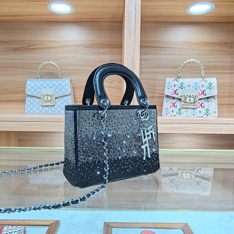 Free Shipping New Designer Bag High-quality Gradient Rhinestone Handheld With Flying Chain And Slanted Small Square Bag Fashionable Handbag