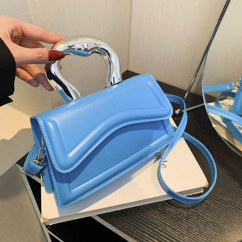Small Square 2025 Spring New Women's Fashion Shoulder Bag Casual Handbag Popular Simple Diagonal Designer Bag