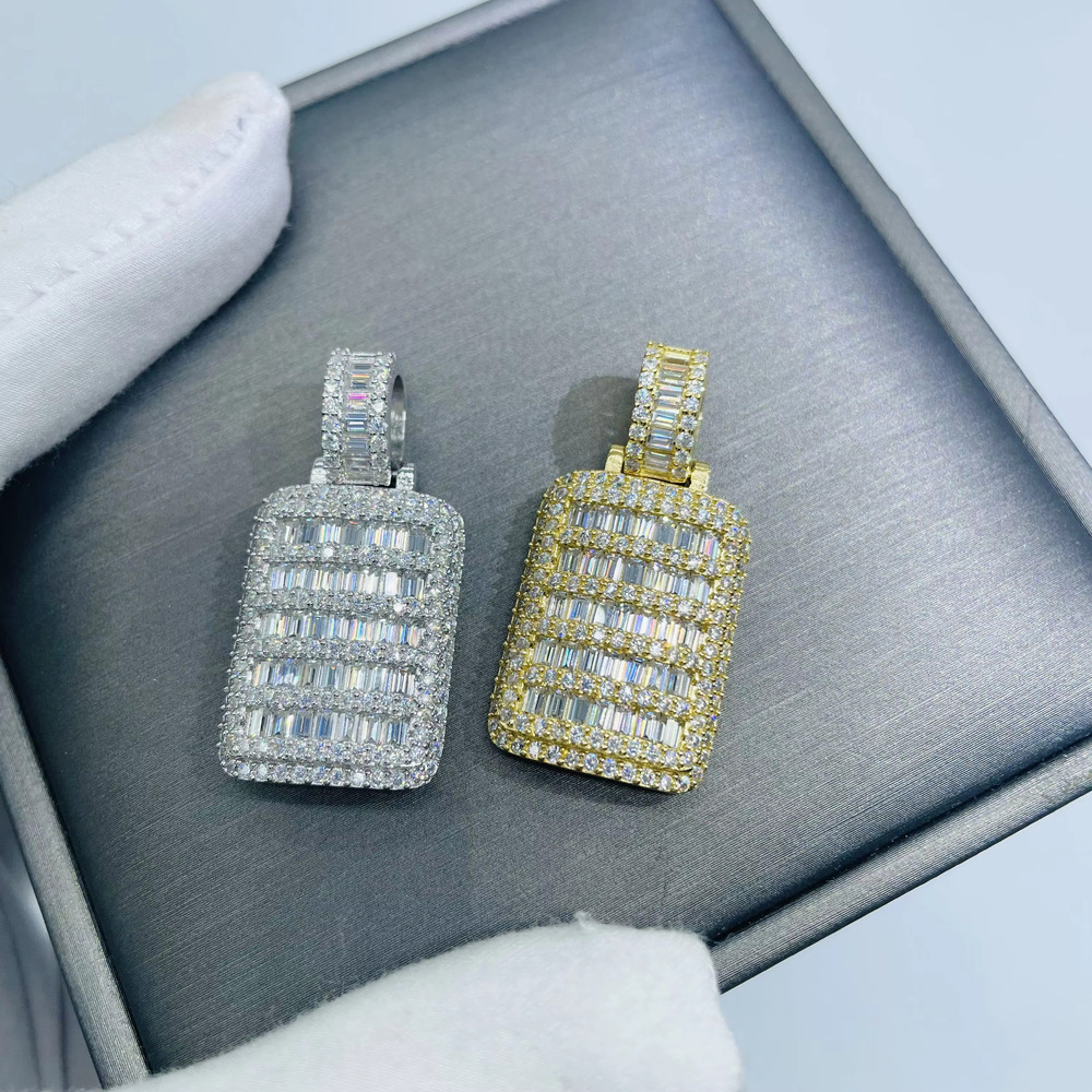 Hip Hop Jewelry VVS Moissanite Rapper Lced Out Customize Sterg Sier Shield Pendant