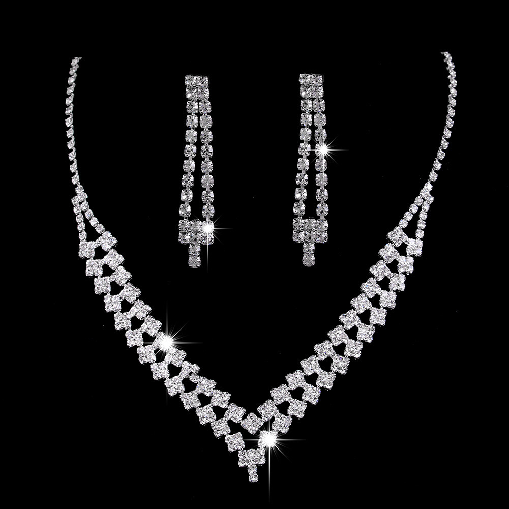 Sparkling 4-piece bridal zirconia complete jewelry set suitable for womens parties ious Dubai Nigeria wedding bridesmaid accessories 240906