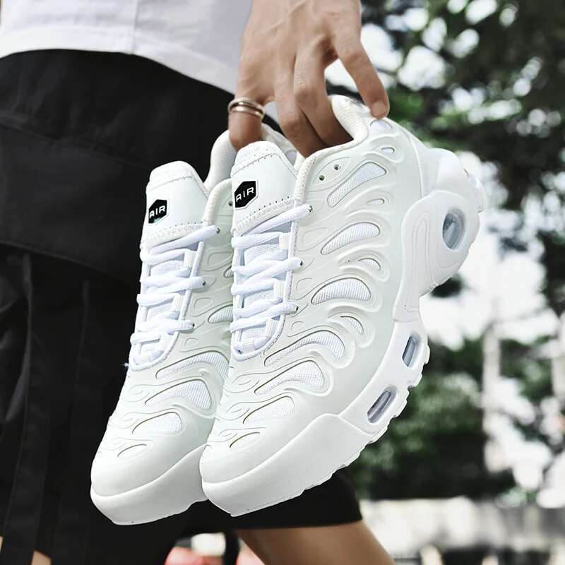 Fashion Cushioning Running Shoes for Men Outdoor Lighweight hot Wa lking Anti-skid Mesh Sneaker s Tennis White Classic Style Trainers