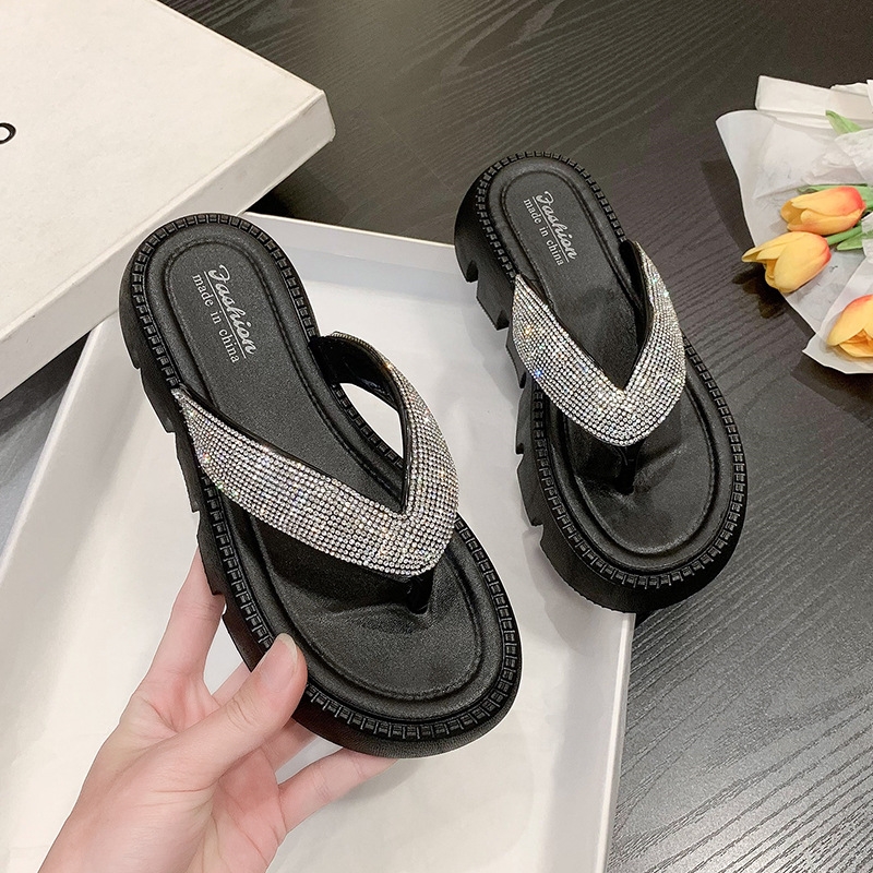 Free shipping new designer slippers fashion Platform comfortable Sparkling rhinestone flip flops size eur 36-41 for womens daily Wearing outside black