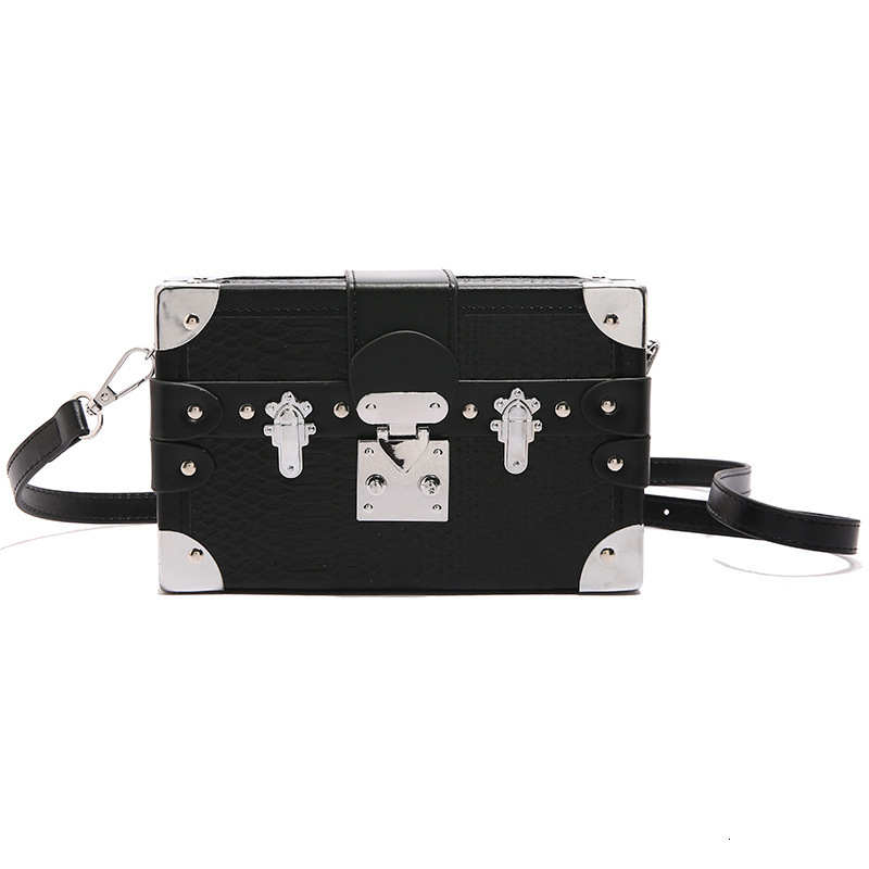 Free Shipping New Designer Bag Fashionable Rivet Handbag Multifunctional Crossbody Bag Wallet