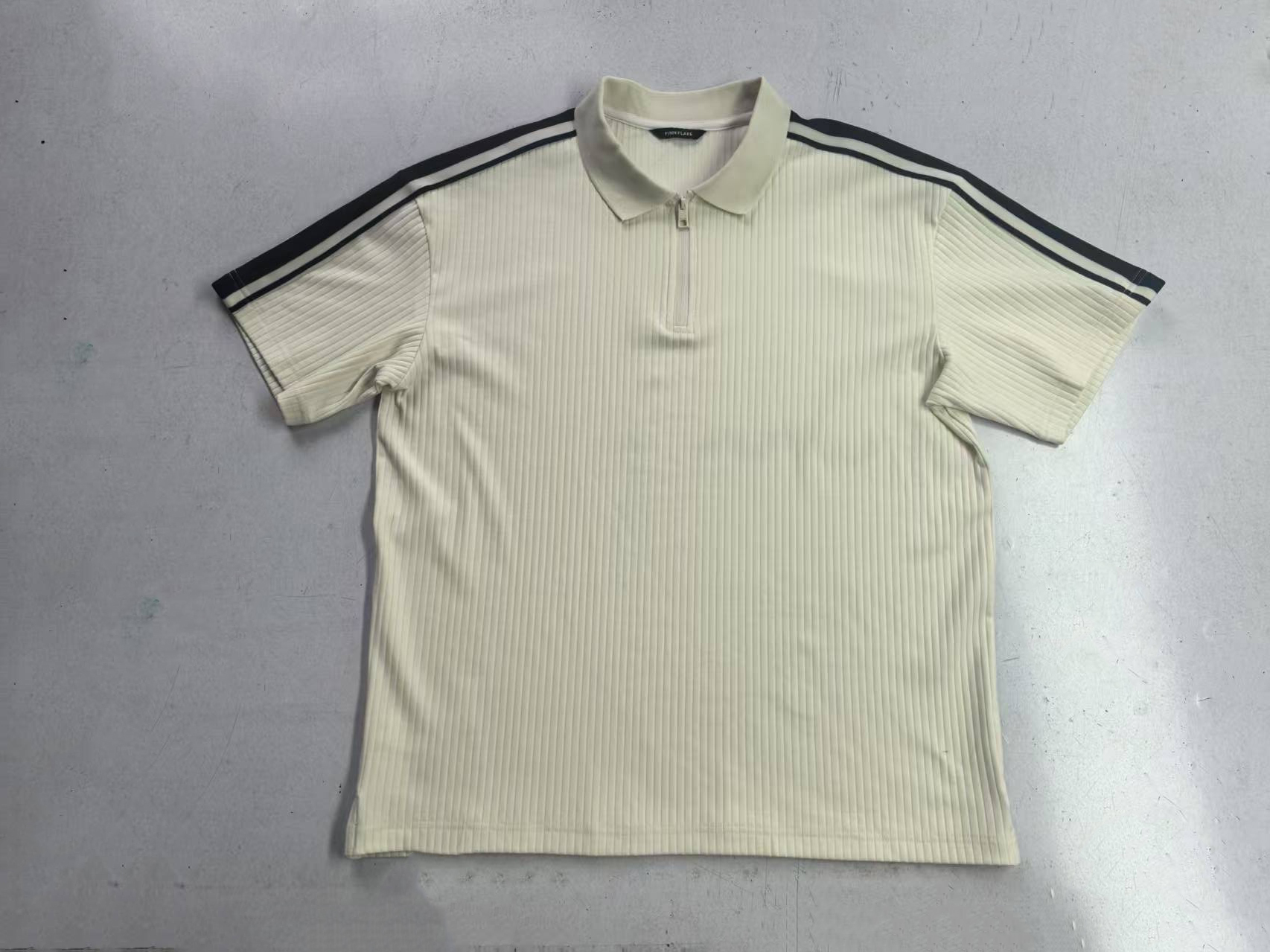 Casual Men's Fashion Polo T-Shirt with Short Sleeves - Trendy Everyday Style