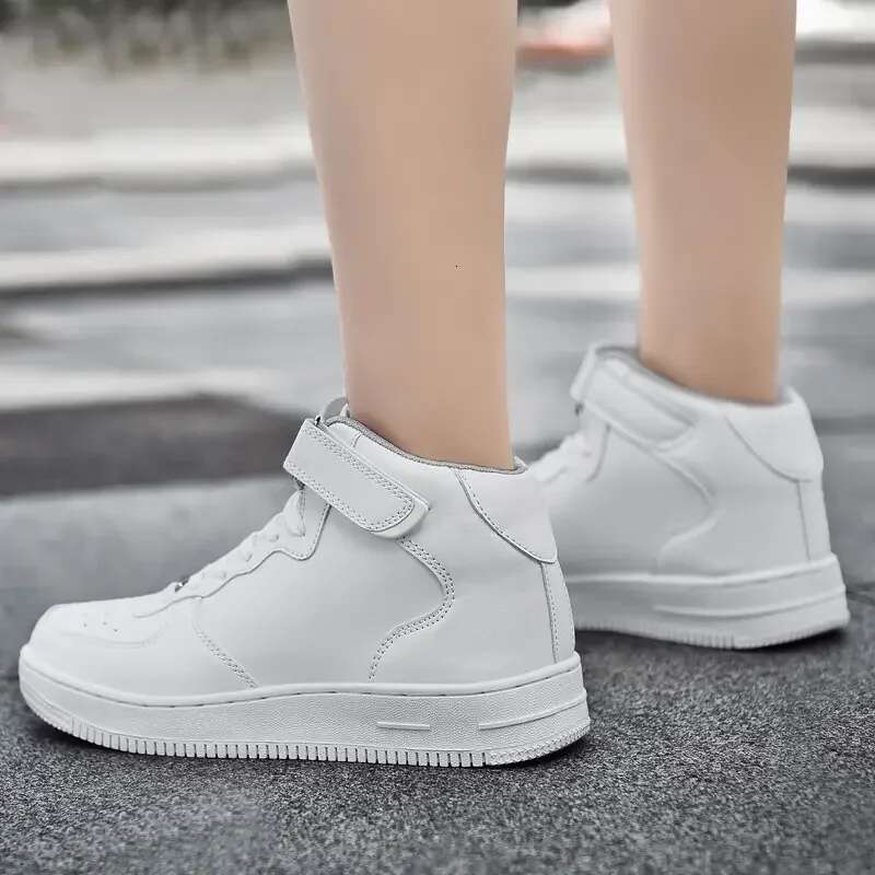High Top Spring Autumn Wear Comfortable Protection Support Flat Non-slip New Couple Men's a nd Women 's Board Shoes