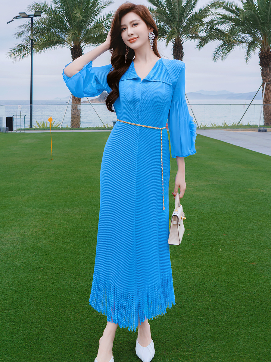 T8170 Wear a holiday dress with fresh and sweet Miyake long skirt with petal sleeves and tassels on the seaside