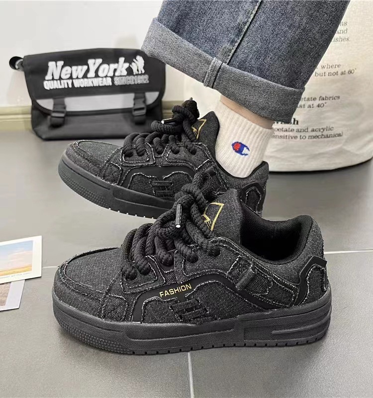 2025 Men Free Shipping S New Hip Hop Style Broken Cowboy Splicing Training Shoes Unique Niche Fashion Designer Popular Sports Board Outdoor Skateboard