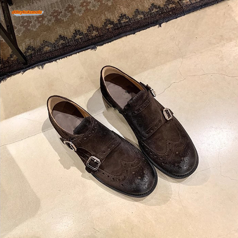 Su Yinyin's same modern style~Carved double buckle with thick heel, breathable Le Fu women's singles shoes, small leather shoes ddmykukumalu