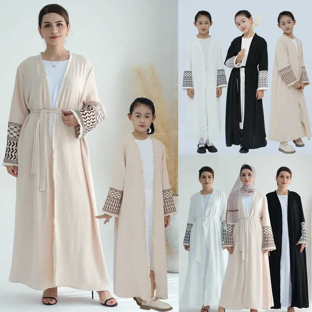 Mother and Daughter Abayas Dubai slim Women Kids Girls Maxi dress for Eid Djba Jalabiya Trkiye kimono cardigan Islamic gown W250310