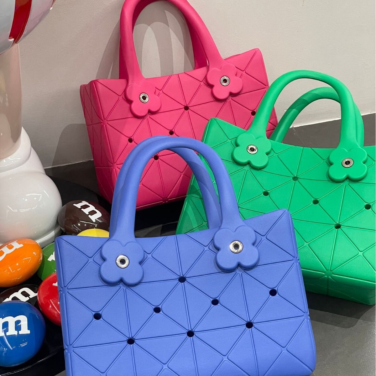 Free Shipping Large Capacity Summer New Plaid Handbag EVA Waterproof Fashionable Square Beach Bag