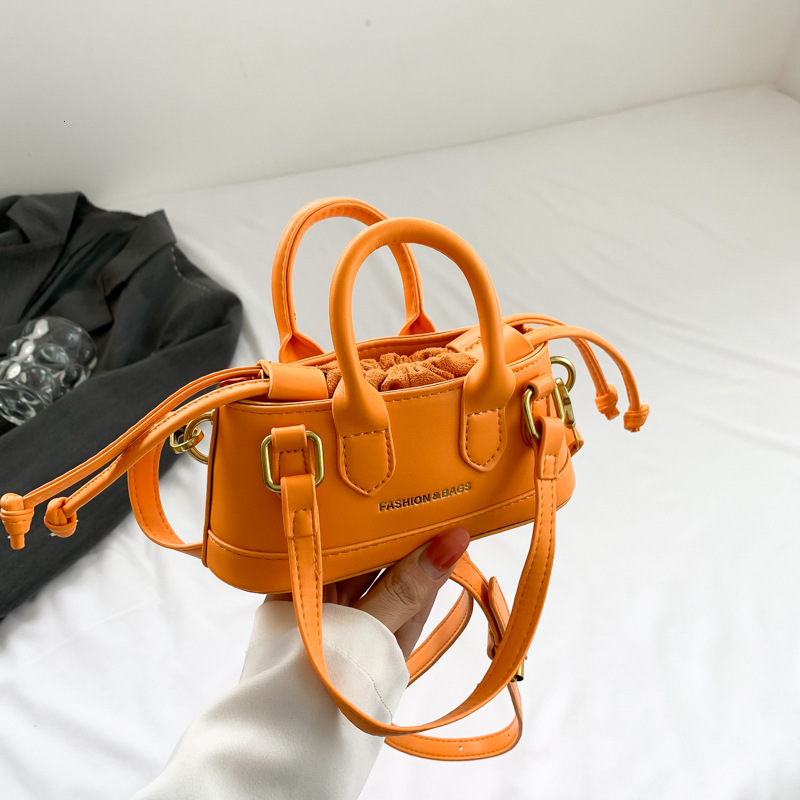 2025 Summer Women's Handheld New Women's Mini Crossbody Bag Niche Designer Handbag