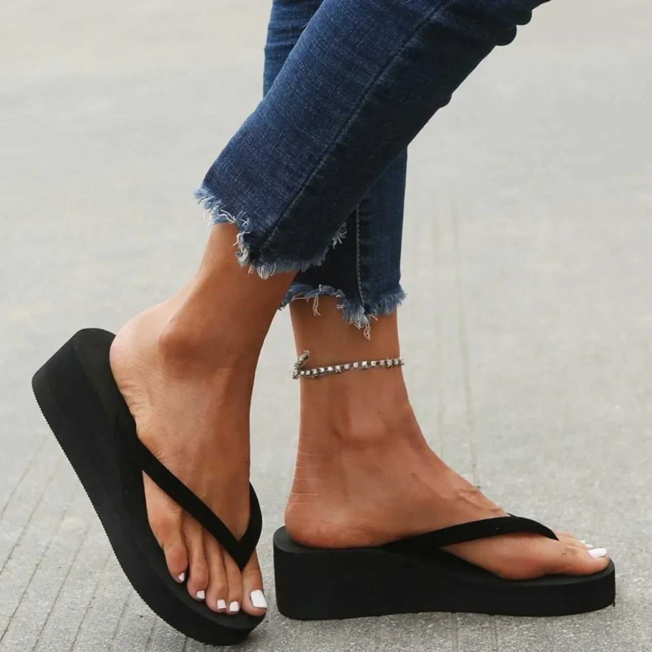 Slippers Summer Shoes Women Wedges Sandals Slides Beach Home Slippers Women Flip Flops Memory Foam Slippers Womens ShoesXJ250311