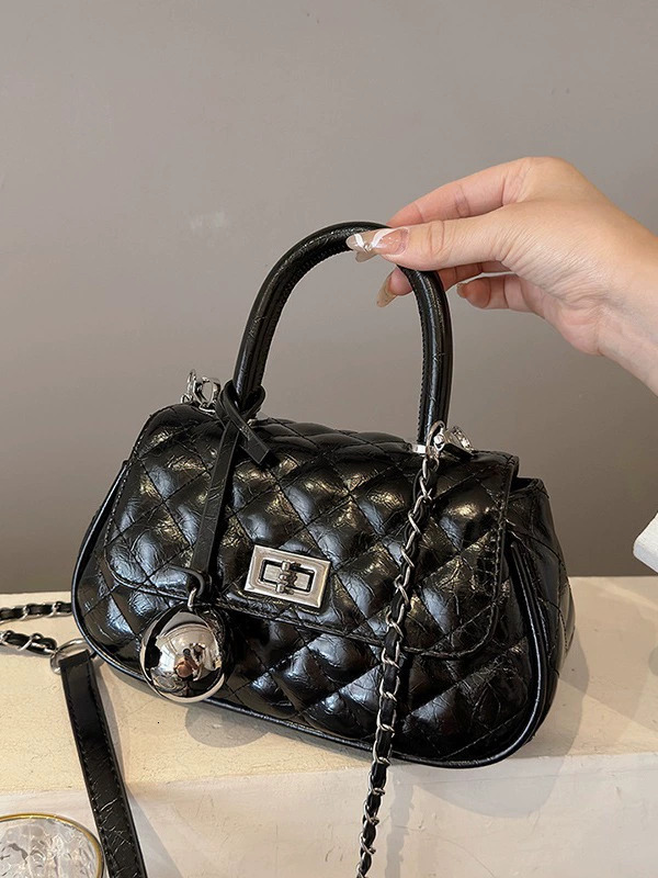 Summer Handheld Small Square For Women 2024 New Fashionable Sier Dia Grid Chain Versatile Single Shoulder