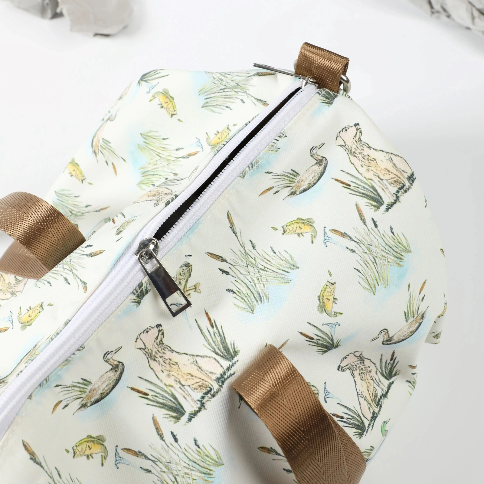 Multi functional printing durable waterproof n zipper large capacity camouflage travel bag 250311