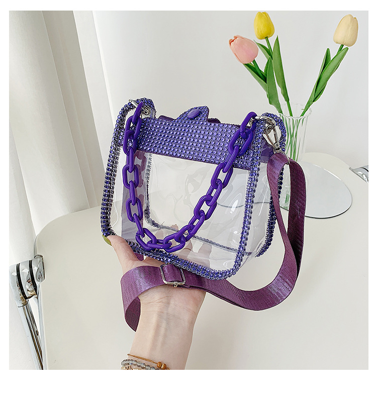Trendy Clear PVC Shoulder Bag Featuring Chic Chain Design Perfect for On-the-Go Style