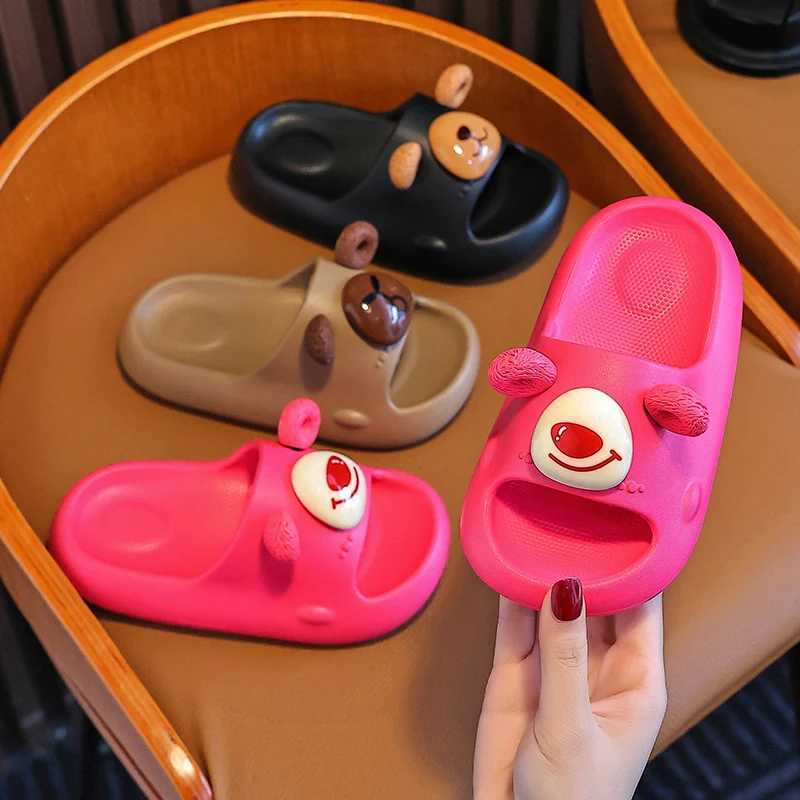 New Summer Aged 4-11 Children Slippers Cute Bear Comfort Sandals For Girls And Boys Non-slip Seabeach Flip Flops Home Kids ShoesT250311