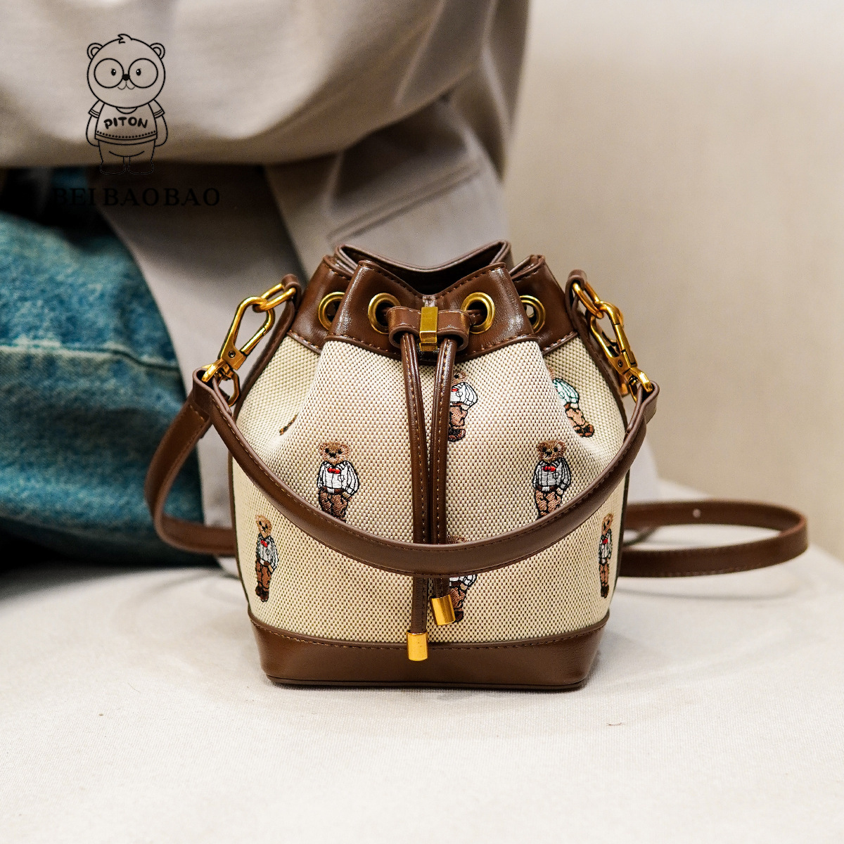 2025 New Fashionable Women's Handbag Niche Single Shoulder Crossbody Bag