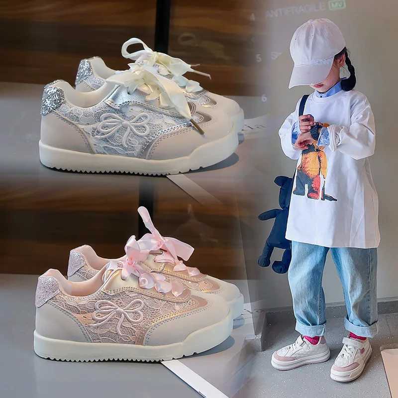 Girls Sports Shoes Embroidered Princess Sle Kids Casual Shoes with Ribbons 2024 Brand New Children Running Shoes Sweet ElegantXJ250311