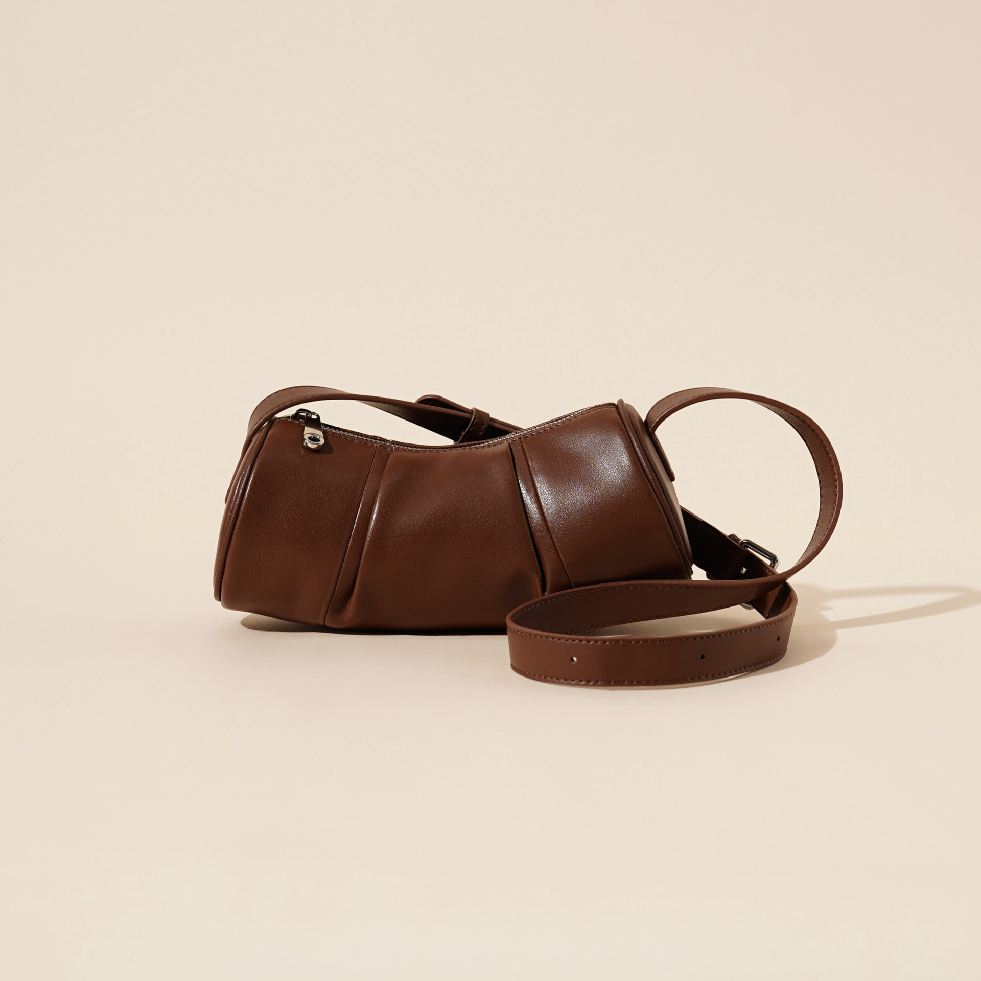 Genuine Leather Bamboo Autumn And Winter New fashion Niche Minimalist Design Cowhide Cylindrical Women's Armpit Crossbody Bag