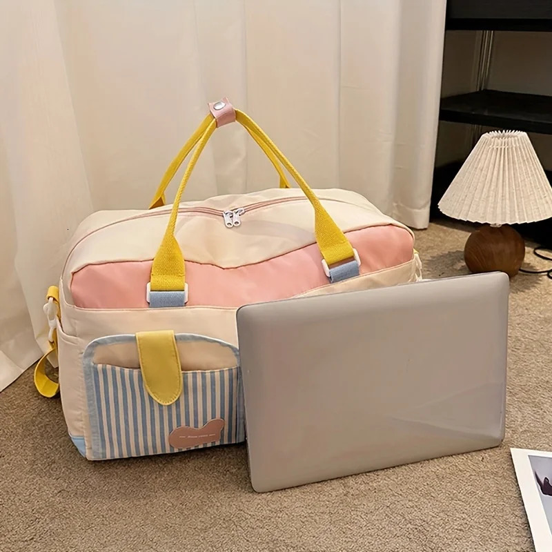 Fashionable Women Travelling Handbag Large Capacity Cartoon Printing Candy Color Outing Storage Bag 250311