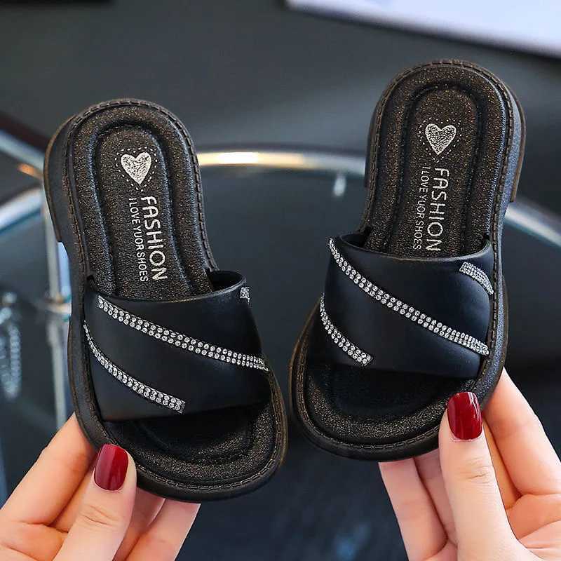 Hot girl slippers summer integrated forming flat super soft childrens kindergarten slippersT250311